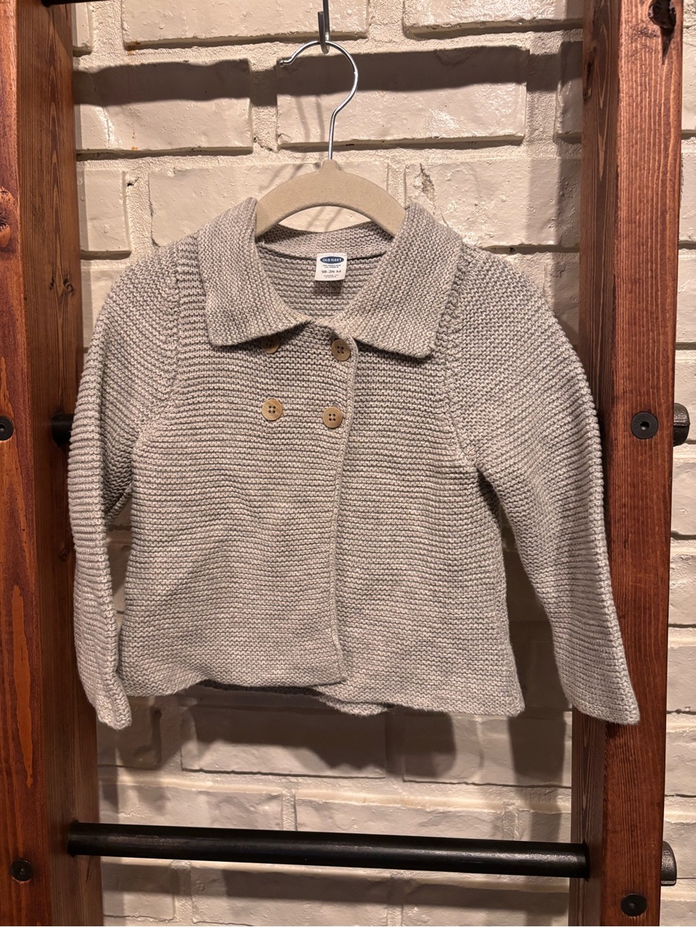 ✨ 3/$25✨ Grey/Beige Knit Sweater